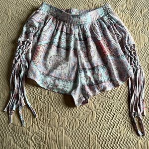 Juniper Blu Shorts